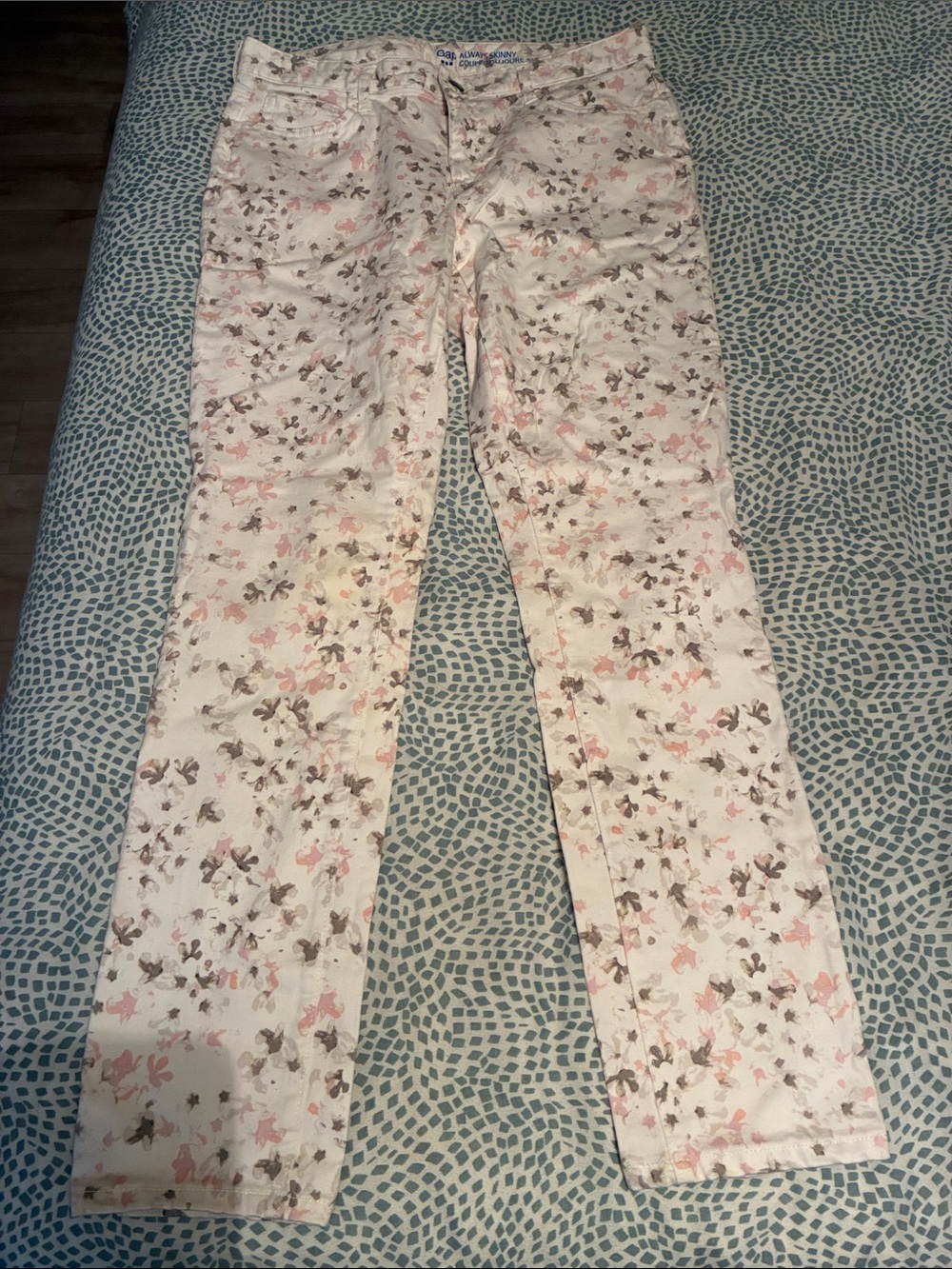 Floral Print Skinny Jeans - Pink & Taupe on Off-White